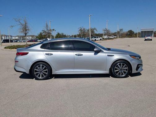 2019 Kia Optima EX