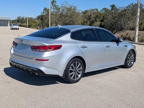 2019 Kia Optima EX