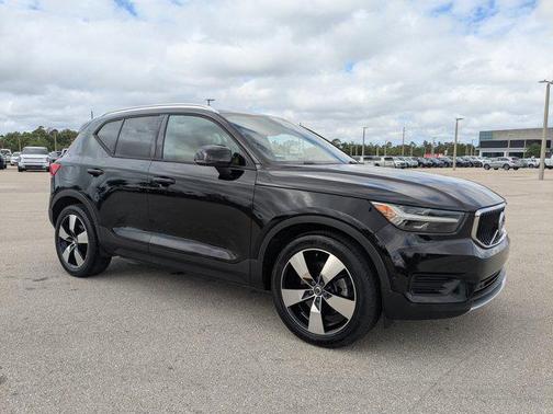 Black Stone 2019 Volvo XC40 T5 Momentum