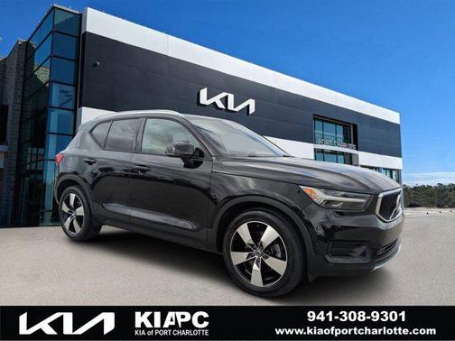 Black Stone 2019 Volvo XC40 T5 Momentum