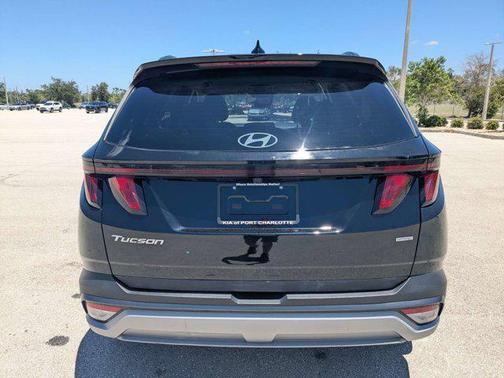 Phantom Black 2025 Hyundai TUCSON SEL