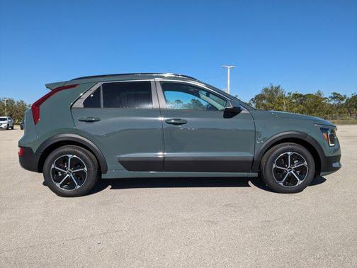 2025 Kia Niro Plug-In Hybrid EX