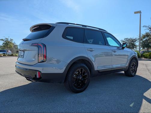 Wolf Gray 2024 Kia Telluride SX Prestige X-Pro