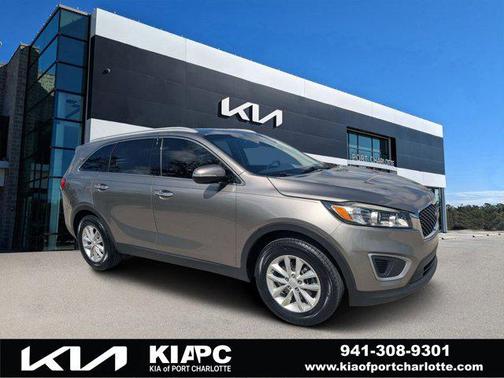 Titanium Silver 2018 Kia Sorento LX