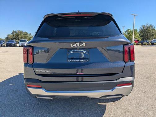 2025 Kia Sorento S