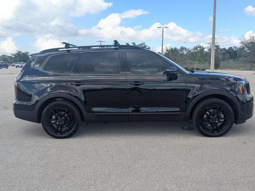 Ebony Black 2025 Kia Telluride SX Prestige X-Line