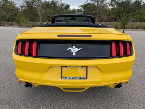 2016 Ford Mustang V6