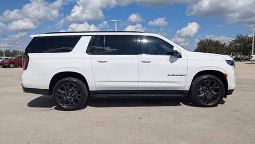 2024 Chevrolet Suburban RST