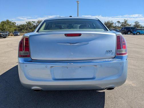 2013 Chrysler 300C Base