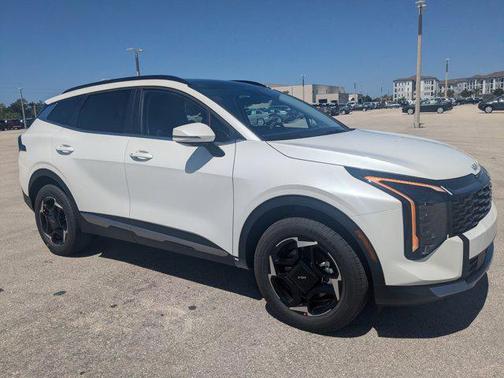Snow White Pearl 2026 Kia Sportage Hybrid EX