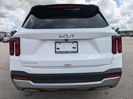 2025 Kia Sorento S