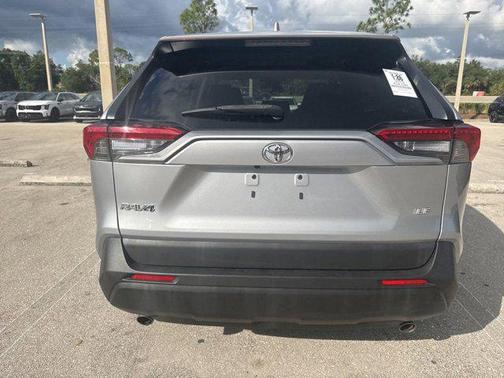 Silver Sky Metallic 2019 Toyota RAV4 LE