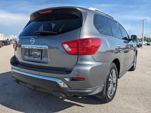 2020 Nissan Pathfinder S 2WD