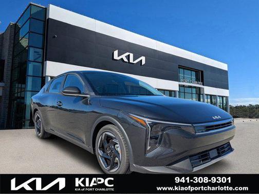 Interstellar Gray 2025 Kia K4 EX