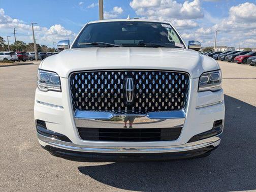 2022 Lincoln Navigator L Black Label