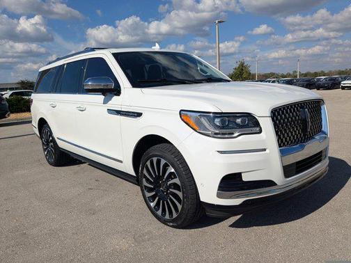 2022 Lincoln Navigator L Black Label