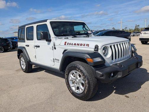 2021 Jeep Wrangler Unlimited Islander 4x4