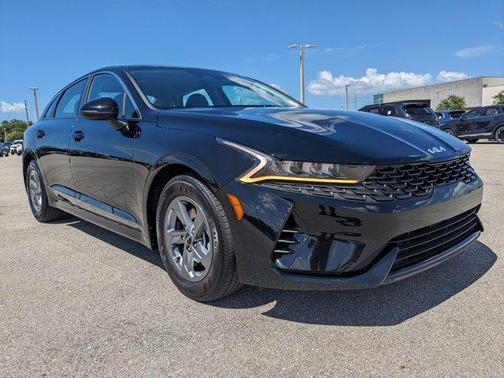 2023 Kia K5 LXS