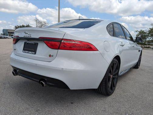 2016 Jaguar XF S