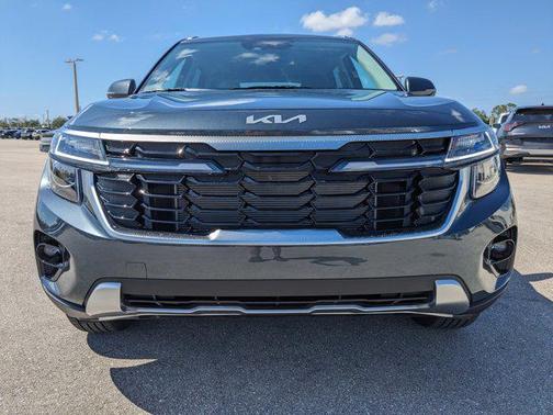 2025 Kia Seltos EX