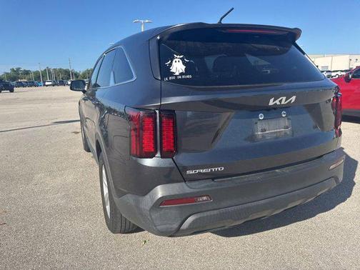 Gravity Grey 2023 Kia Sorento LX
