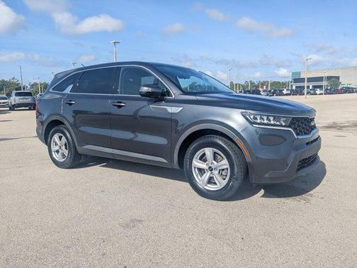 Gravity Grey 2023 Kia Sorento LX