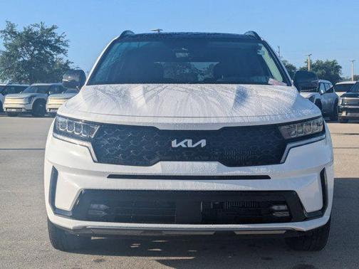 Glacial White Pearl 2022 Kia Sorento EX