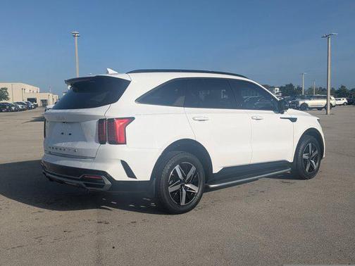 Glacial White Pearl 2022 Kia Sorento EX