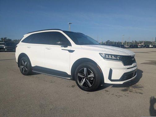 Glacial White Pearl 2022 Kia Sorento EX