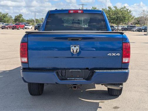 Blue Streak Pearlcoat 2018 RAM 1500 Express