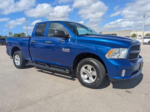 Blue Streak Pearlcoat 2018 RAM 1500 Express