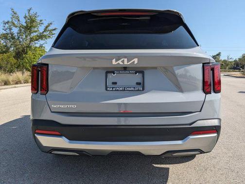 2025 Kia Sorento S