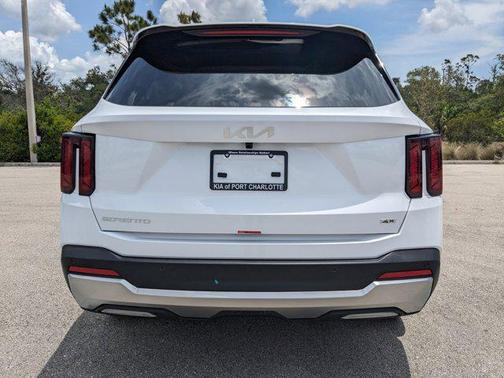 2025 Kia Sorento S