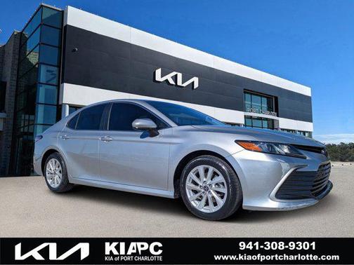 2022 Toyota Camry LE