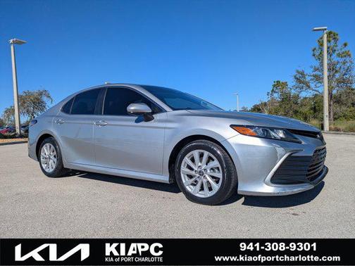 2022 Toyota Camry LE