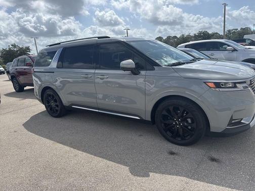 Ceramic Silver 2024 Kia Carnival SX Prestige