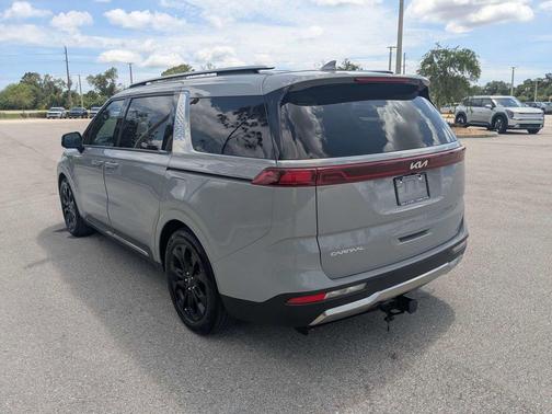 Ceramic Silver 2024 Kia Carnival SX Prestige
