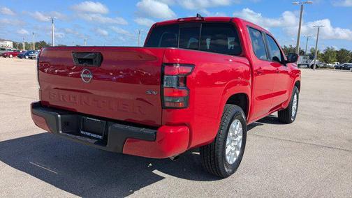 2022 Nissan Frontier SV