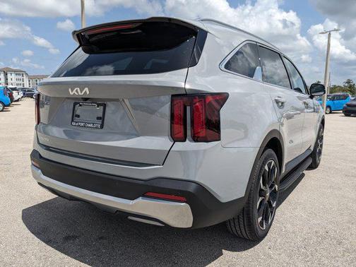 2025 Kia Sorento EX