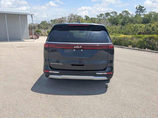 Pantera Metal 2022 Kia Carnival LX
