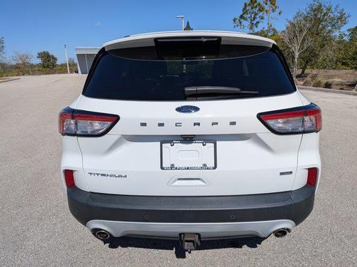 2022 Ford Escape Titanium