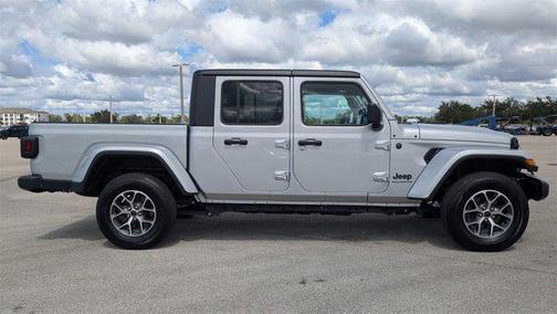 2024 Jeep Gladiator Sport S