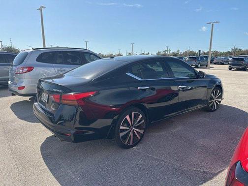 2022 Nissan Altima Platinum Intelligent AWD