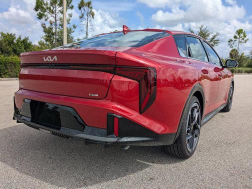 2025 Kia K4 GT-Line