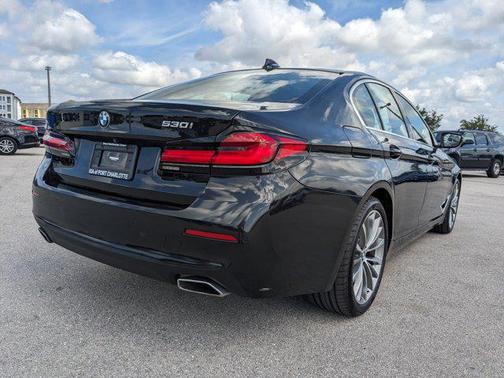 2022 BMW 530 i