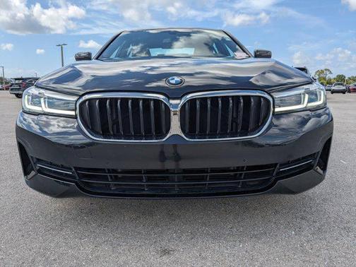 2022 BMW 530 i
