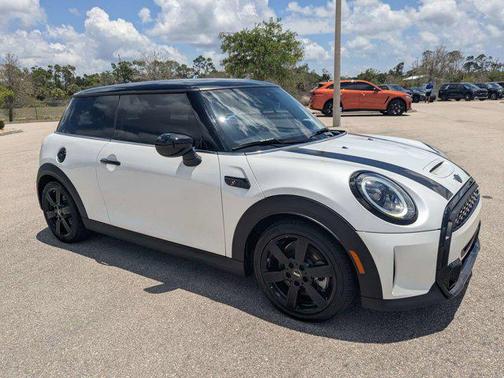 Nanuq White Metallic 2024 MINI Hardtop Cooper S