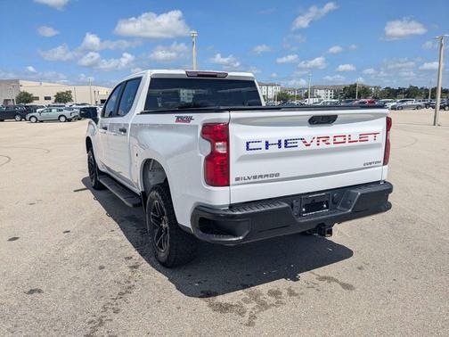 Summit White 2024 Chevrolet Silverado 1500 Custom Trail Boss
