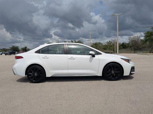 Super White 2021 Toyota Corolla XSE
