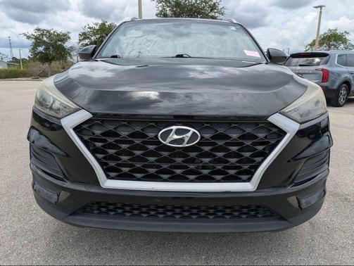 Black Noir Pearl 2019 Hyundai TUCSON Value